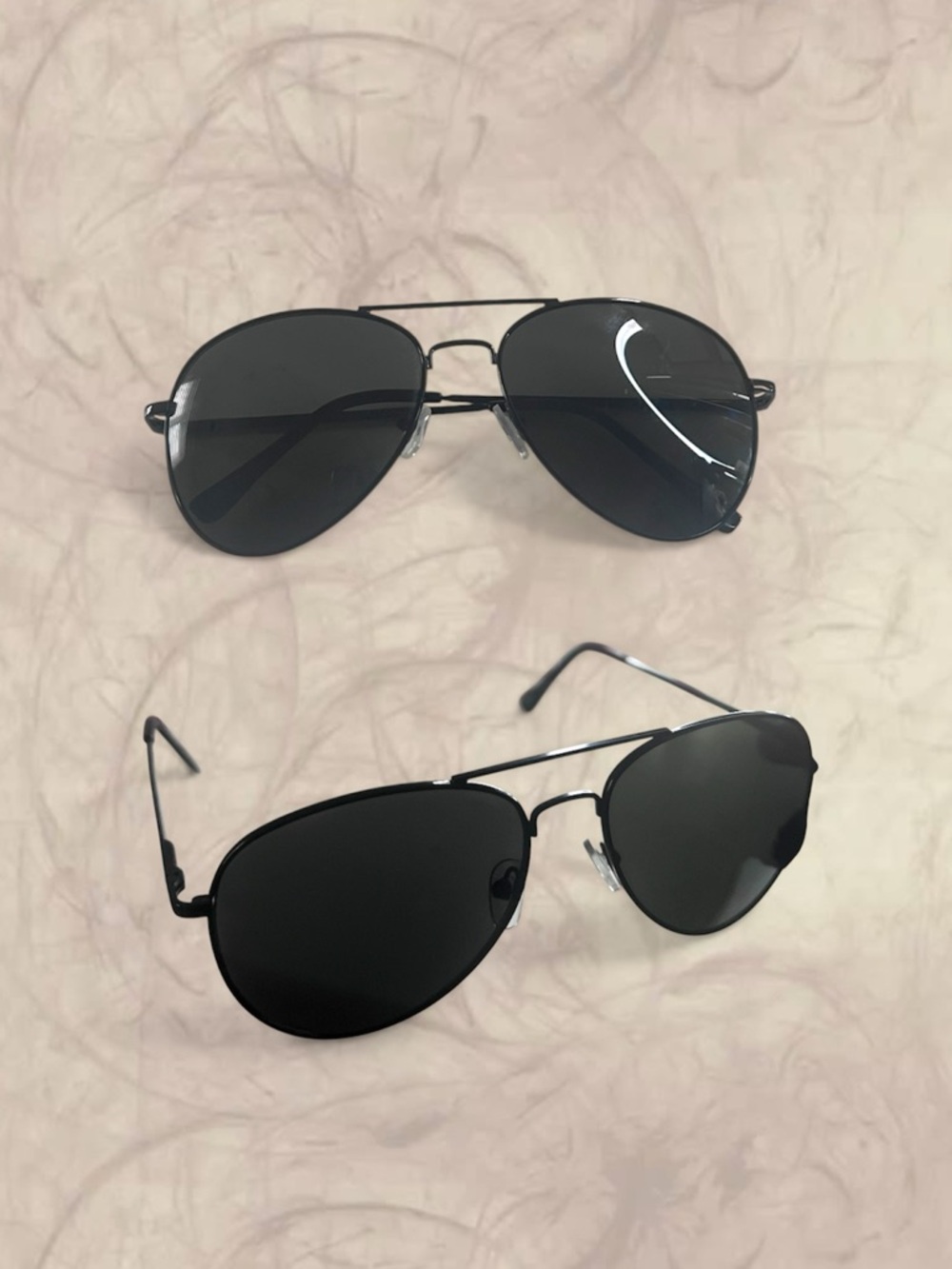 Dainty black aviator retro sunglasses